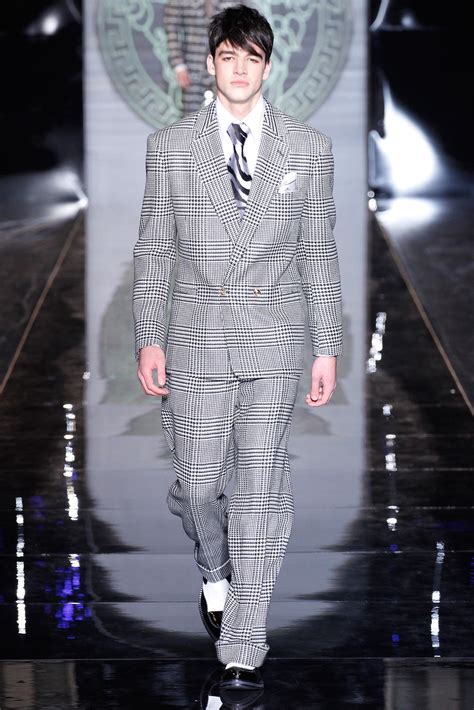 versace menswear fall winter 2013|Versace Fall 2013 Menswear Fashion Show .